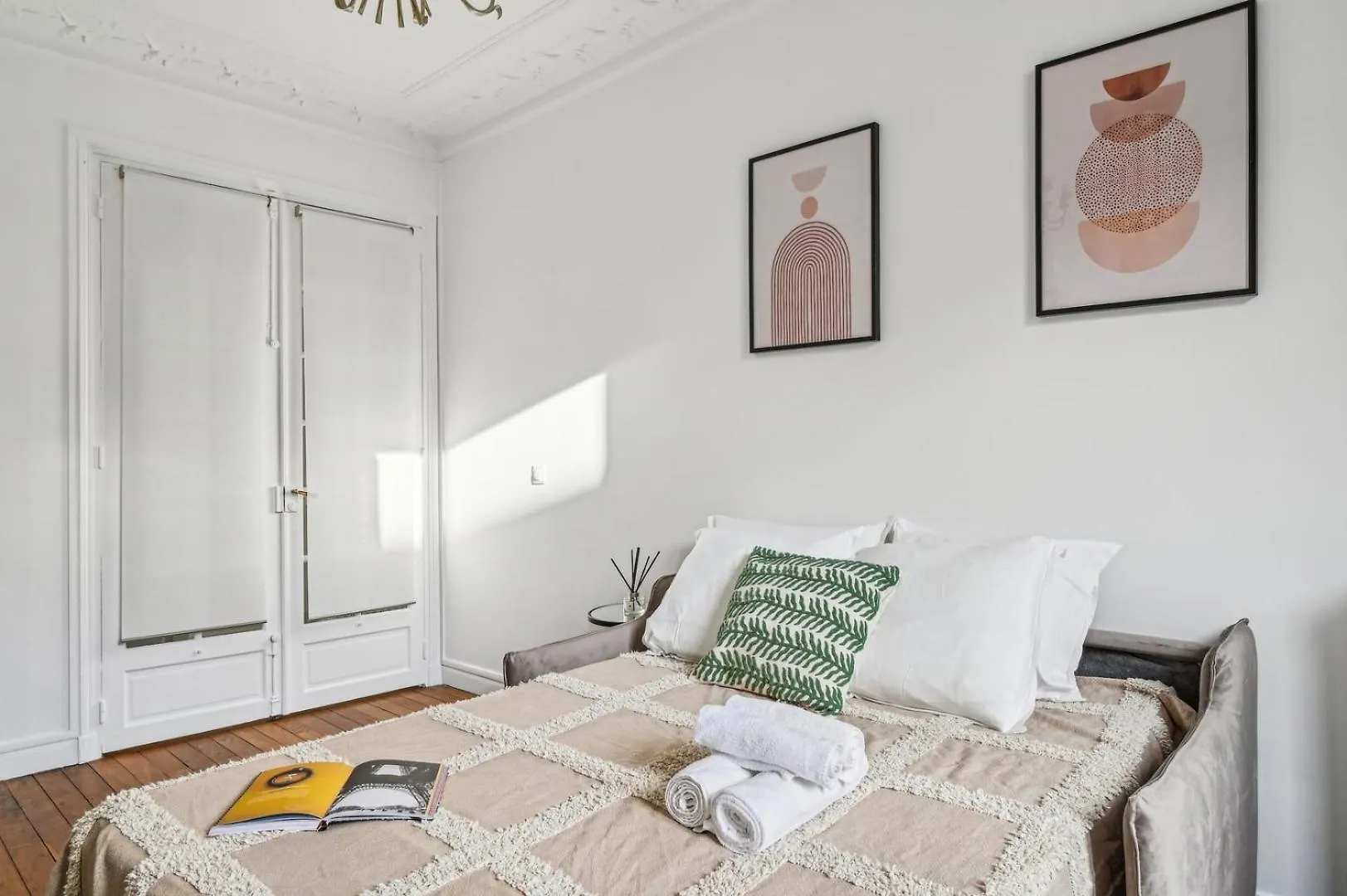شقة Bnbnook - Lovely 1Br Near Eiffel & Champ De Mars باريس